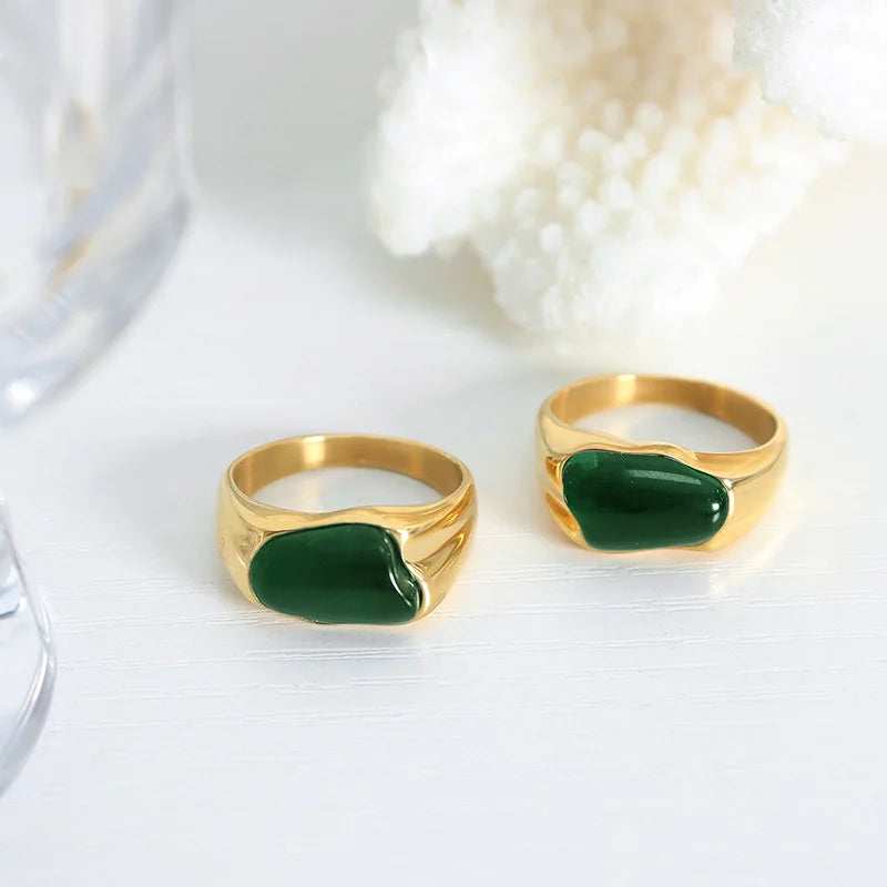 Vintage Niche Design Elegant Temperament Emerald Resin Ring Minimalist Stainless Steel Female Ring Bagues Bijoux Femmes