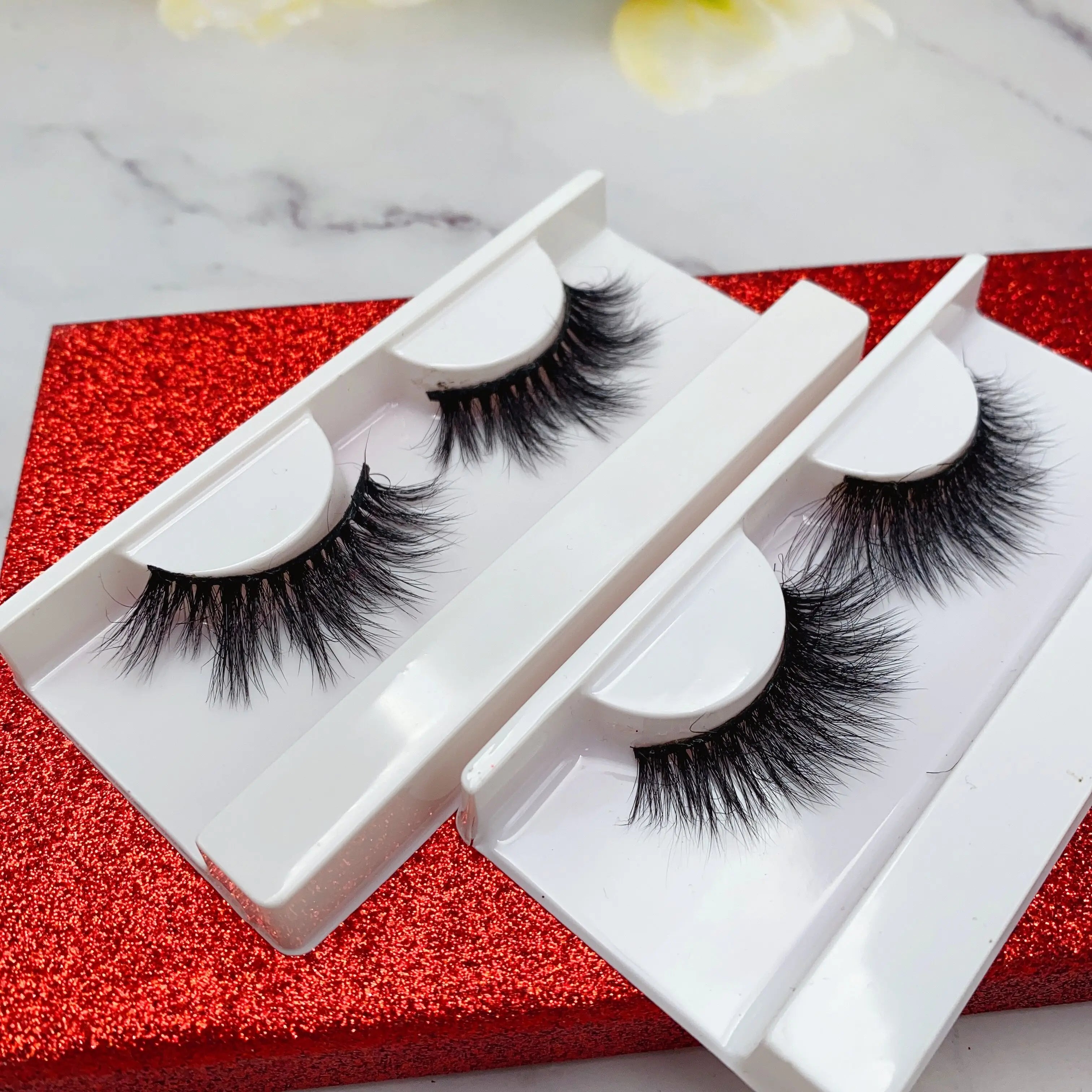 Hot Selling 3D Natural Style Mink Friendly Eyelashes Custom Private Label OEM Lashes Packaging