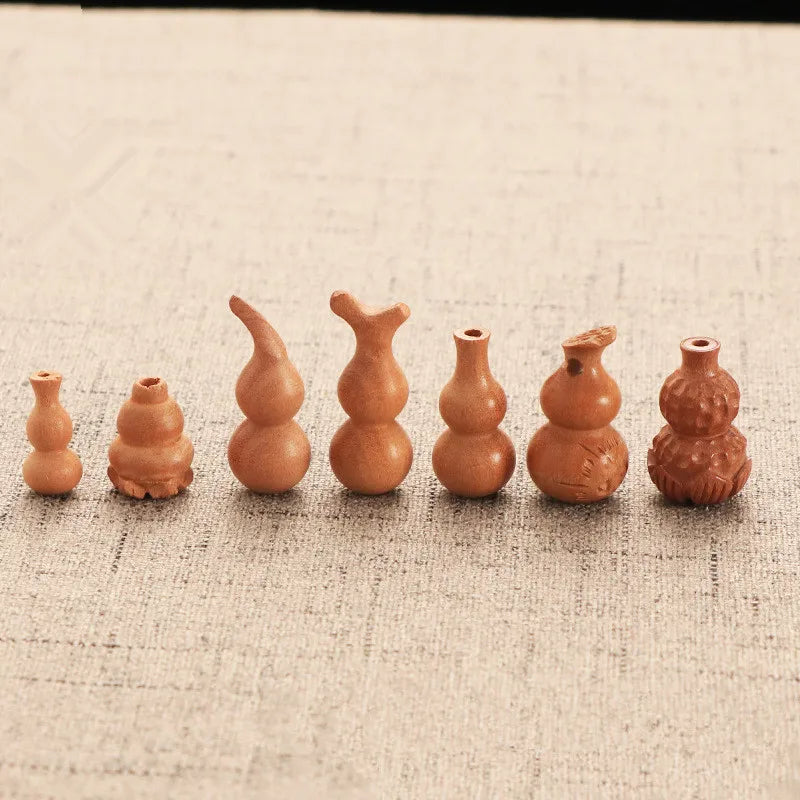 Wholesale Eco Friendly Wooden Craft Pendants Mini Gourd for Souvenir
