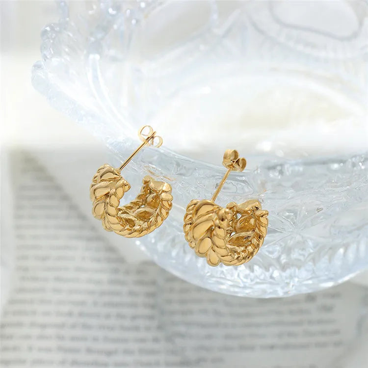 Hot Sale New Fashion Creative 316l Stainless Steel  Gold Plated Small Twisted C Shape Hoop Earrings