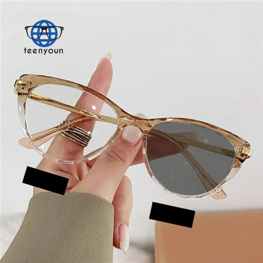Teenyoun Eyeglasses Frames Designer Computer Anti Blue Light Blocking Glasses Photochromic Glasses Ladies Cat Eye Sunglasses