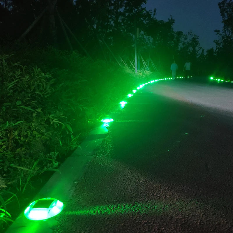 Made in China PC Plastic Solar Road Stud Light Raised Pavement Marker Dock Piling Solar Light