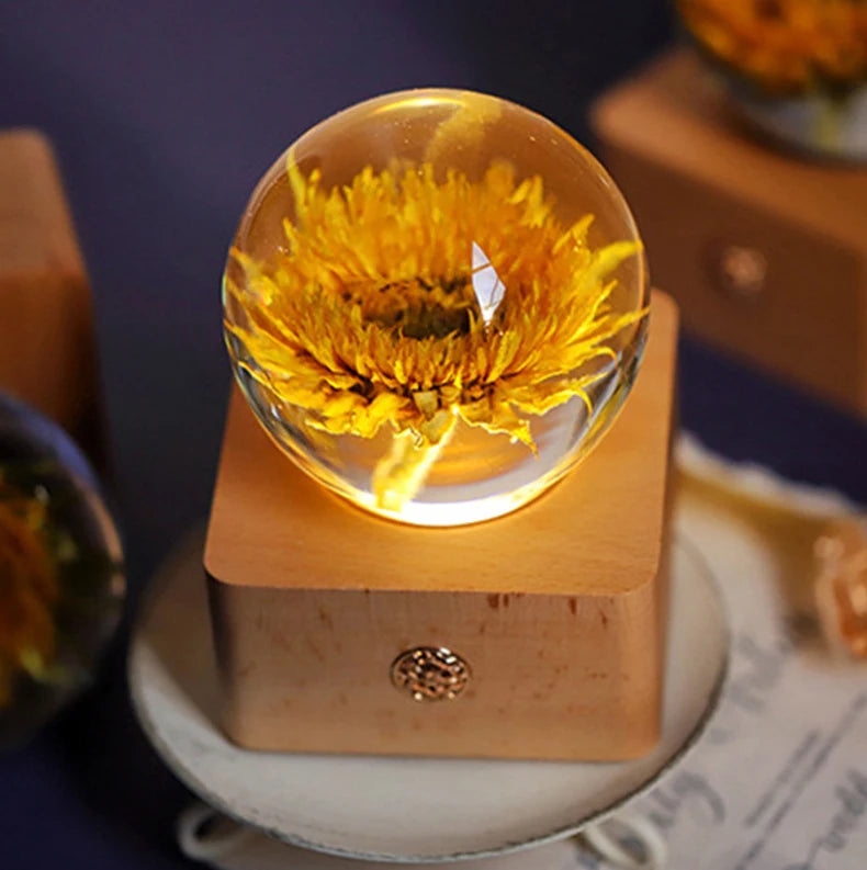 New Design Sunflower Carnation Wood Base USB Charge Led Crystal Gift Resin Flower Night Light
