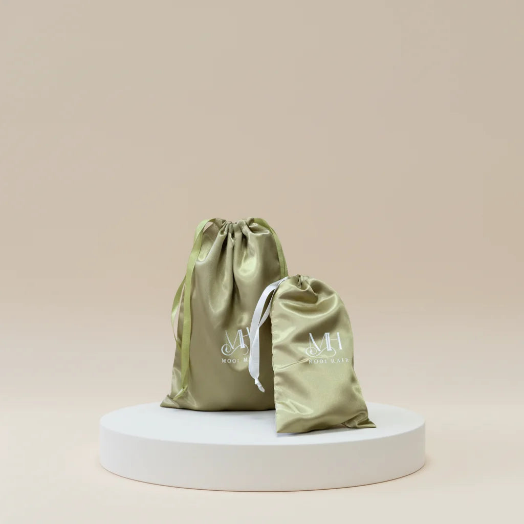 Wholesale Luxury Green Satin Shoe Drawstring Bag with Silk Screen Logo Custom 4\" X 6\" Satin Handle Gift Bags for Shopping