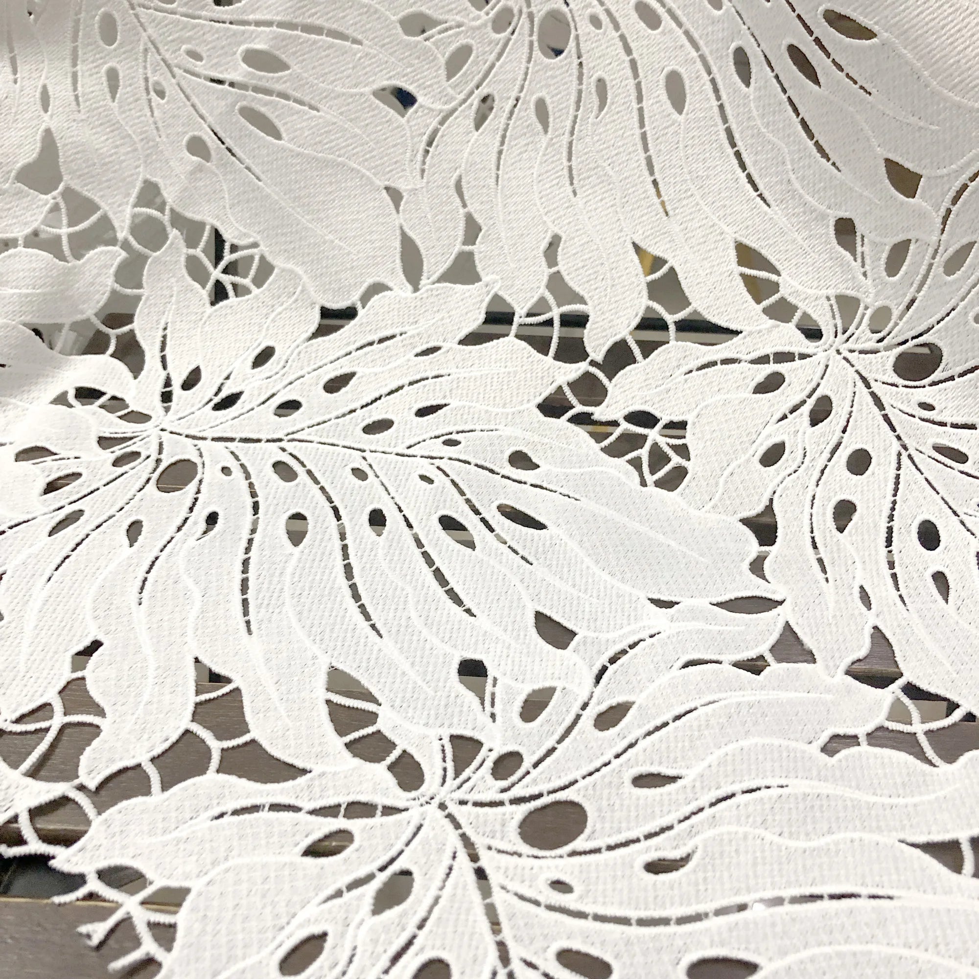 Quality African Cord Lace Fabric Water Soluble Leaves Guipure Dress Lace Fabric