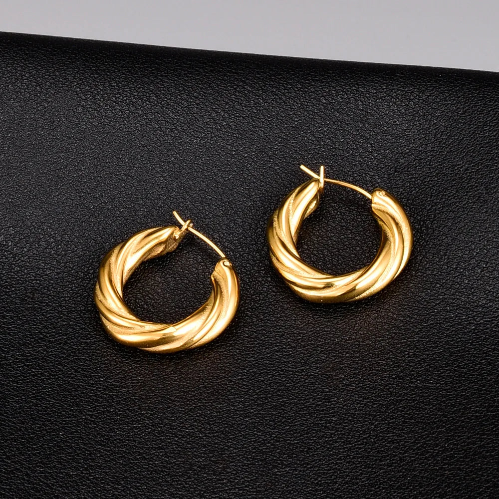 SC European Fashion Women Jewelry 18k Gold Twisted Hoop Earrings Hypoallergenic Stainless Steel Twisted Gold Hoop Earrings