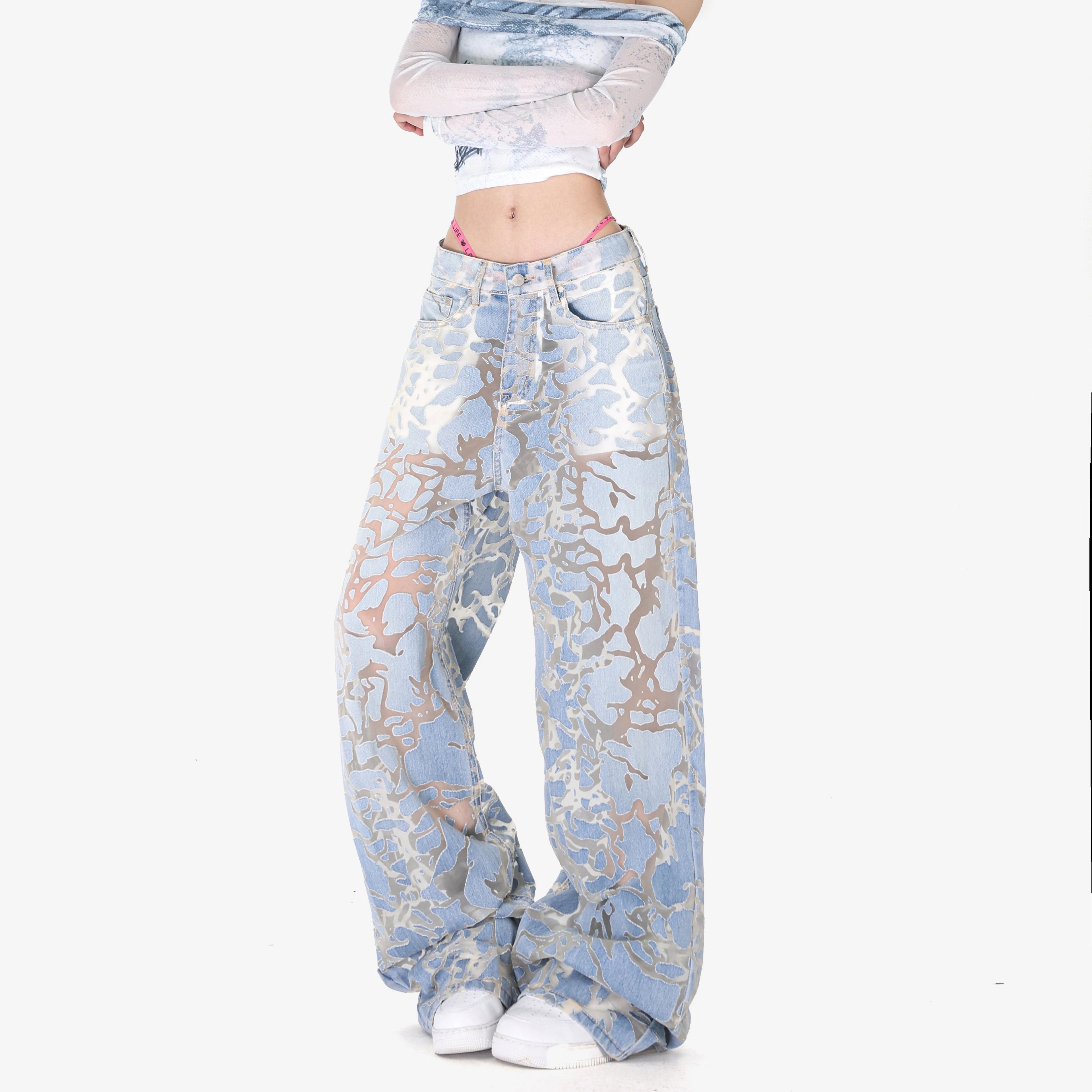 OEM/ODM Custom Light Blue High-Rise Straight Slim Jeans for Women Denim Streetwear Everyday Wear Casual Y2K Style Hole