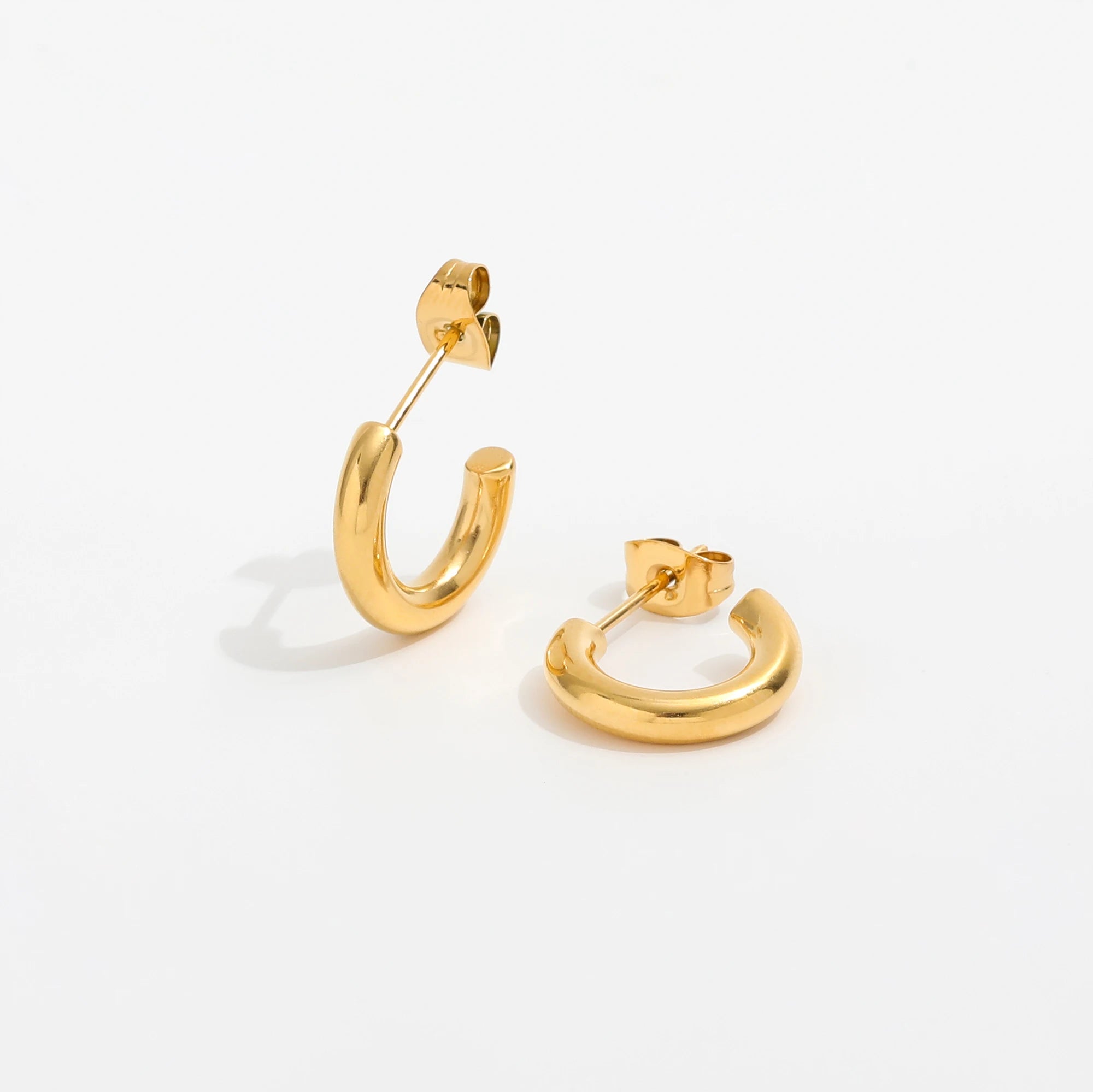 New Trendy Earring 18K Gold Plated Smooth C Pattern Stud Earrings for Women Stainless Steel Earrings Wholesale