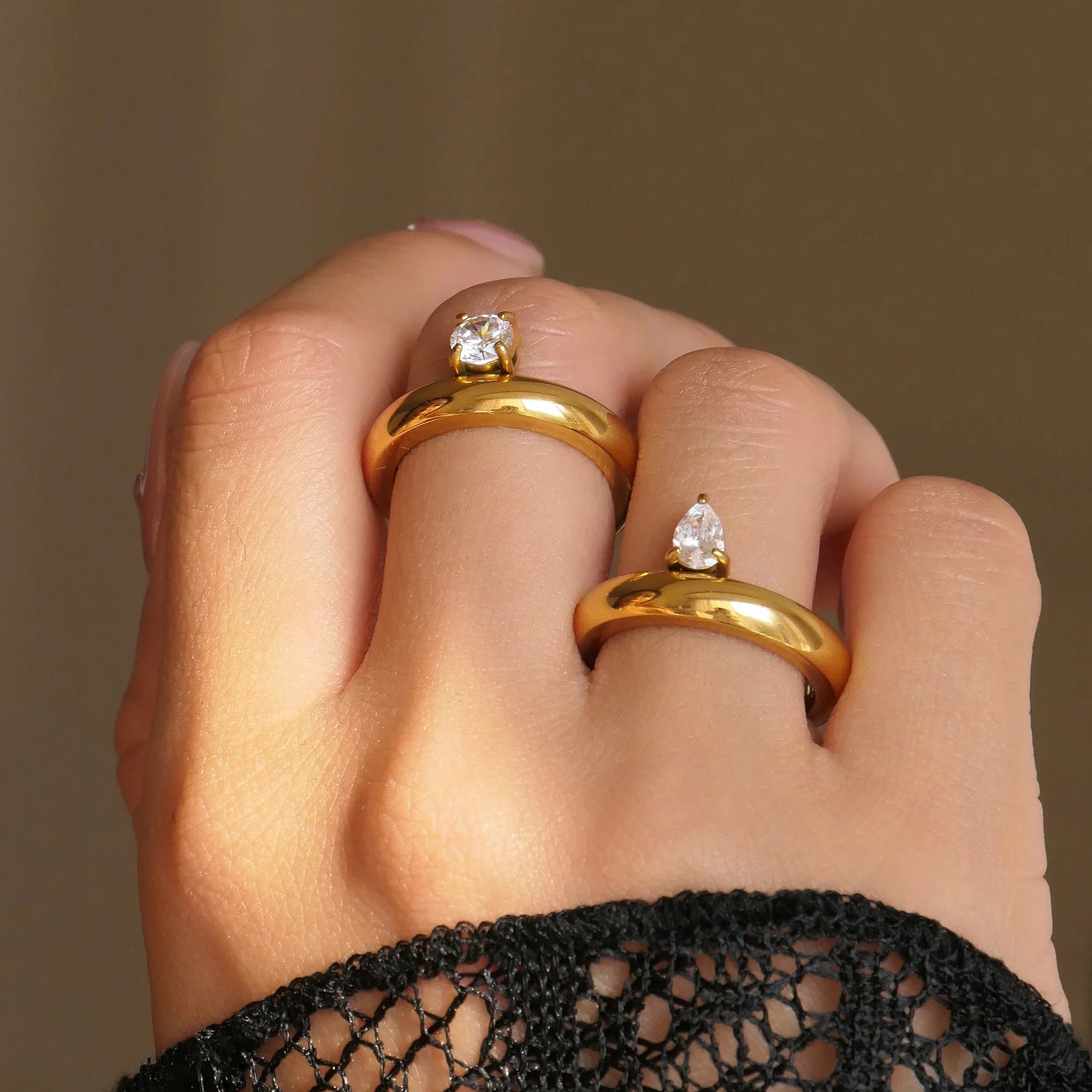 NEW VINTAGE DAINTY TEARDROP 2 DESIGN ZIRCON RING Dazan New INS 18k PVD Gold Plated Stainless Steel Catwalk Show Unisex Jewelry