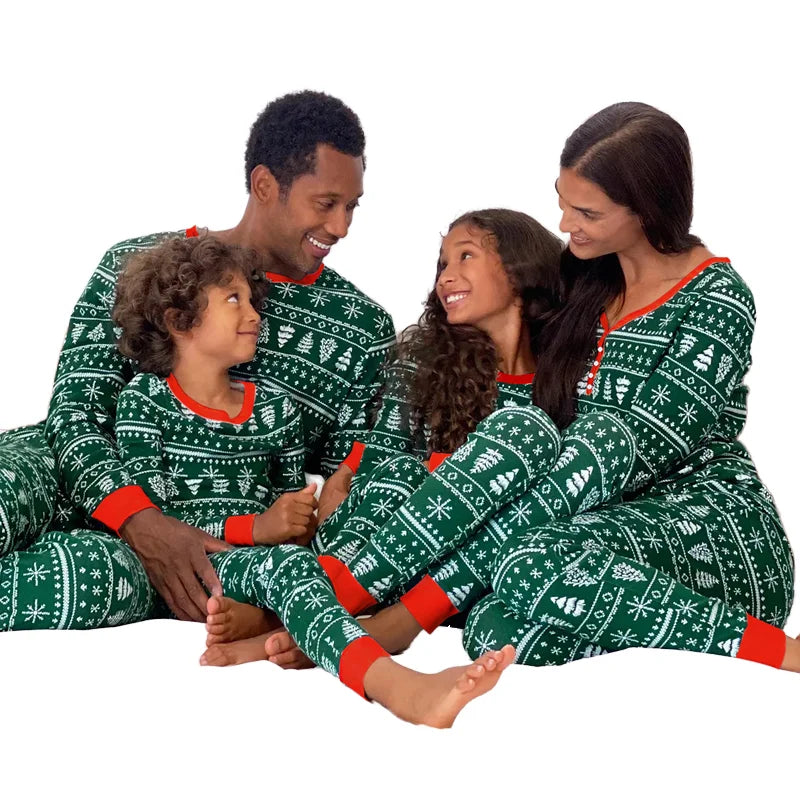 DDP Wholesale Printed Parent-child Outfit Color Home Clothing Christmas Mom Dad and Kids Winter Spring Christmas Pajamas Sets