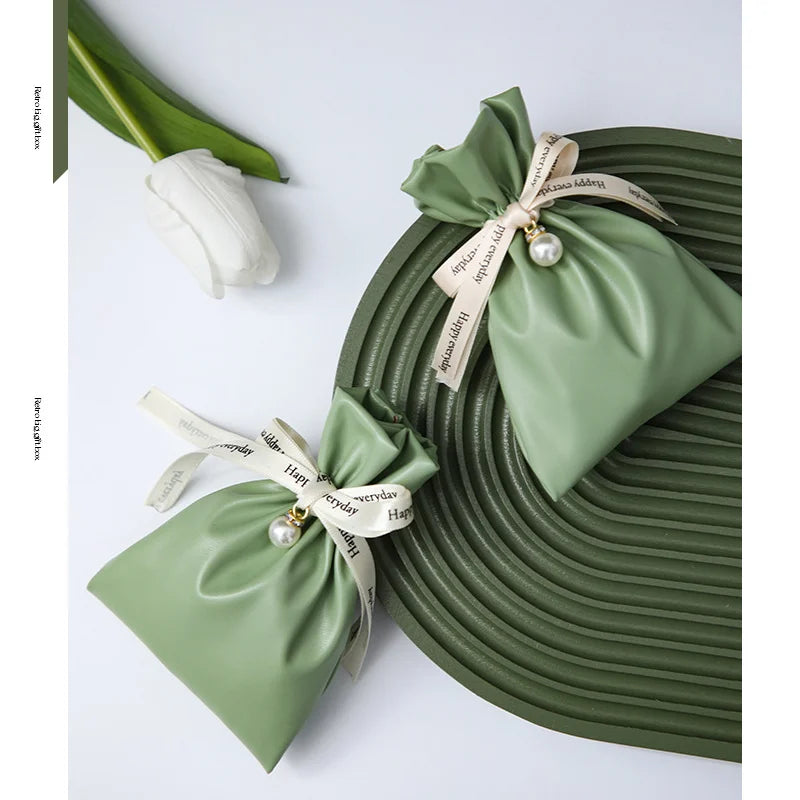 YY Wholesale Gift Package Box Ribbon Pearl Wedding Candy Bag PU Leather Candy Packaging Pouch