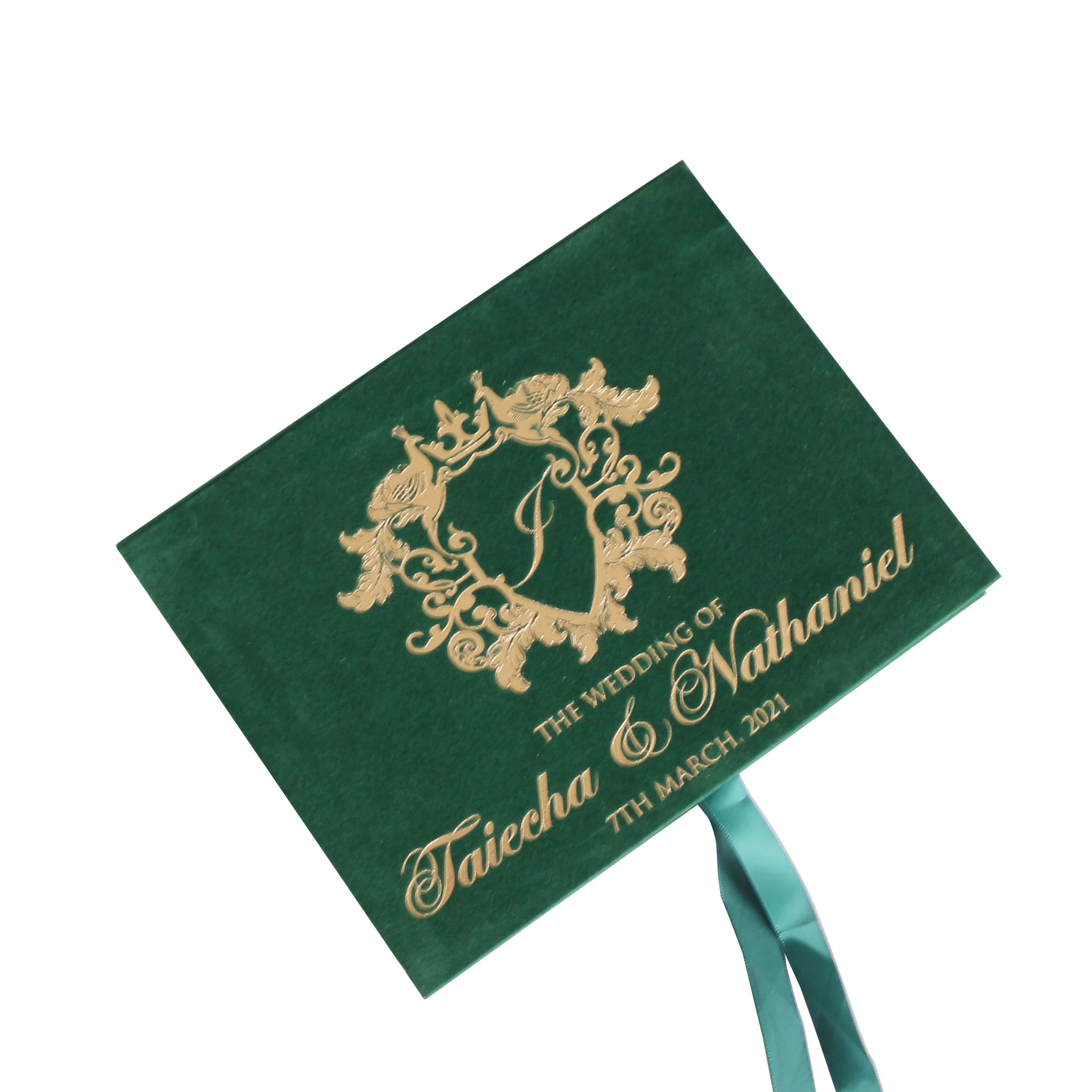 Luxury Green Velvet Hardcover Box Clear Acrylic Wedding Invitations Custom Color Wedding Cards for Guest