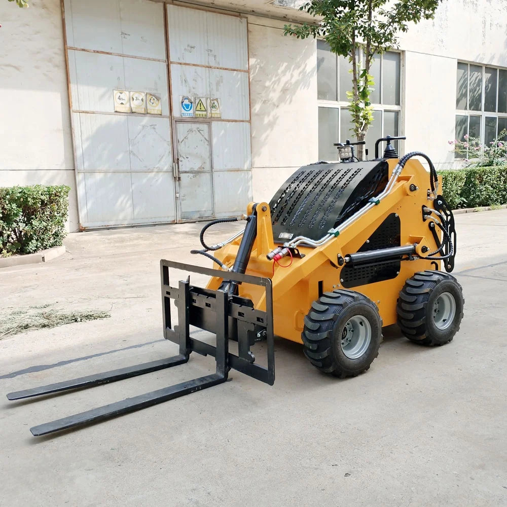 TOSH High Performance Crawler / Wheeled Mini Skid Steer Loader Mini Loader Guarantee After-sales Service