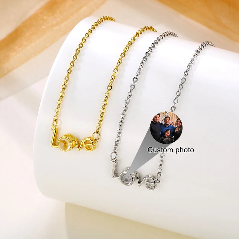 Fashion Jewelry Mom Shape Copper Zircon Photo Projection Pendant Necklace Minimalist Link Chain Women's Jewelry for Mother's Day