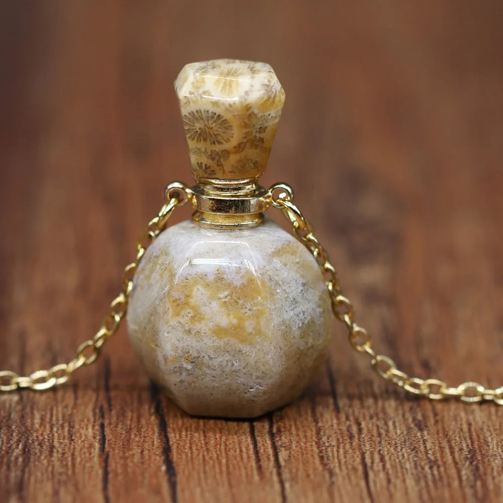 HZ Hot Sale Natural Crystal Coral Jade Stone Perfume Bottle Pendant