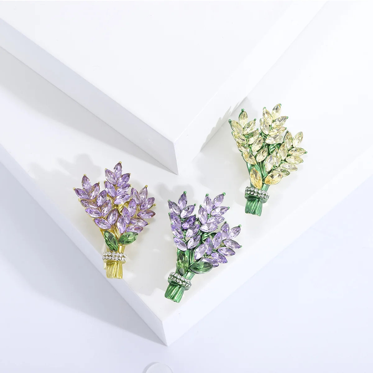 Korean Fashion Jewelry Rhinestone Brooch Pin Brooches for Clothing Women Suit Dresses Lapel Flower Pins Party Wedding Gifts