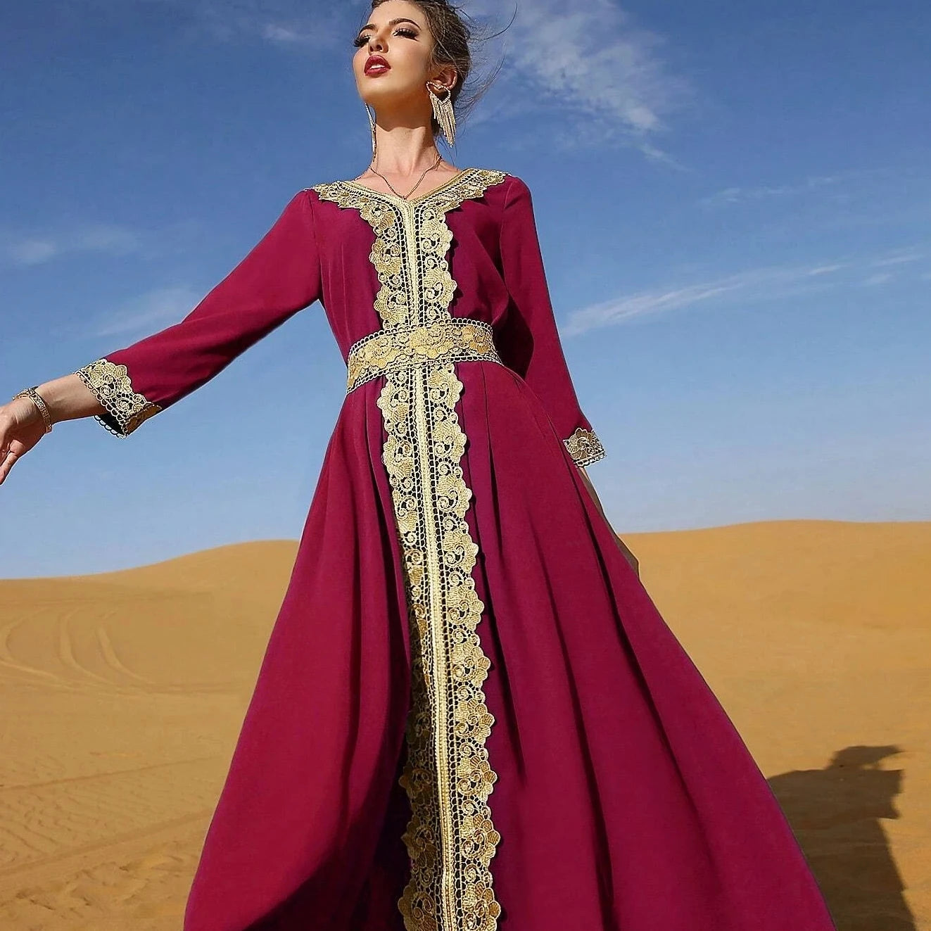 Temperament Fashion Stylish Girls Dress Embroidered Lace Applique Design Muslim Women Dress Abaya
