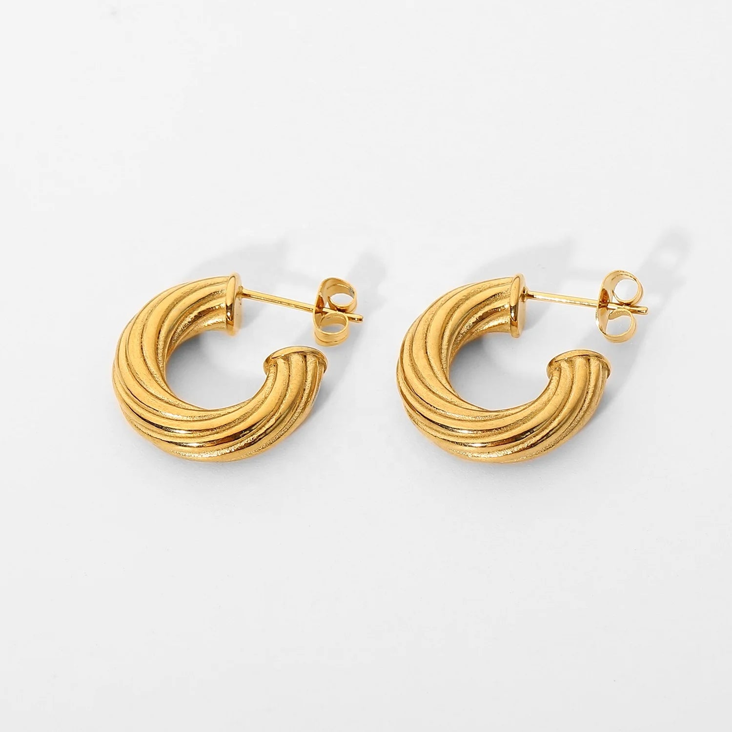 Fashionable 18K Gold Plated CC Hoop Earrings C Shape Statement Stainless Steel Twisted Hoop Earring