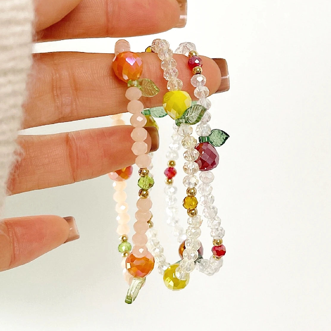 Simple Beaded Bracelet Jewelry Creative Crystal Braided Hand Jewelry Green Leaf Strawberry Fruit Bracelet Gifts for Women