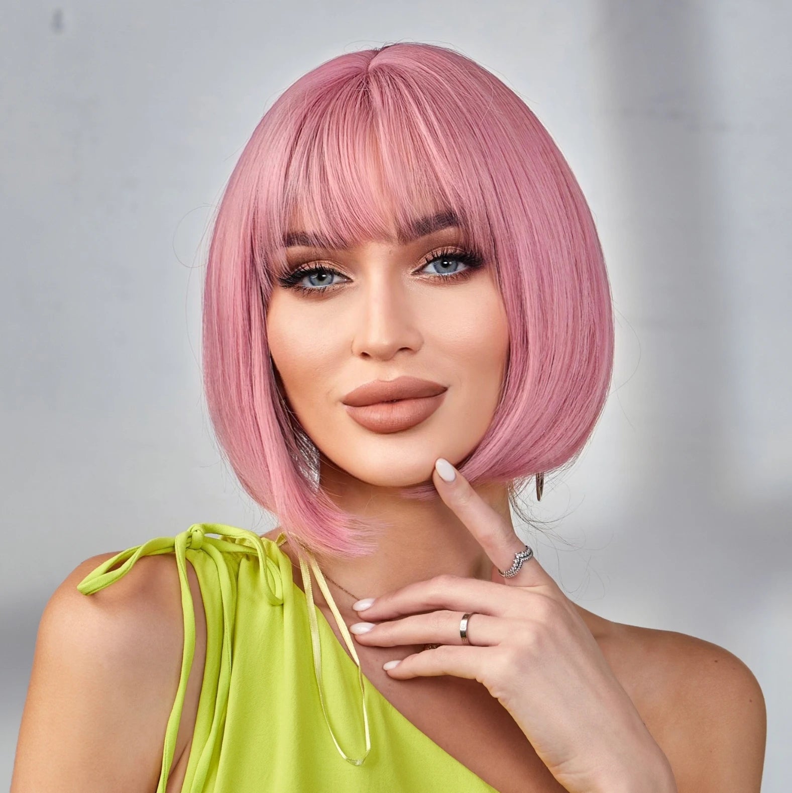 Short Hair Pink Bob Wig Synthetic Hair With Bangs High Temperature Resistant Daily Durable Fast Shipping Ladies Wigs