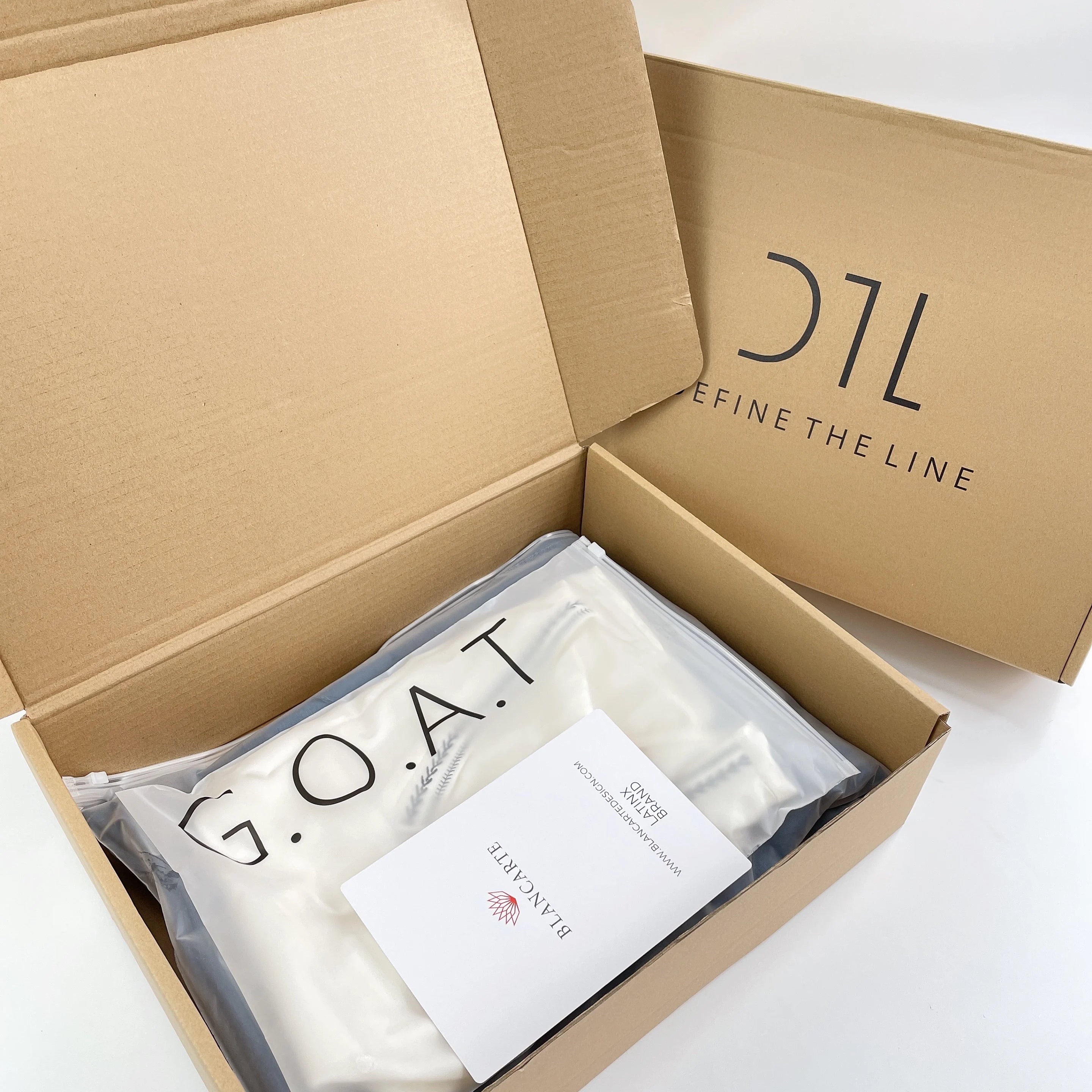 Personalised Custom logo Shipping Mailer Box Cosmetics Clothing Shoe Packaging Small Gift Box Corrugated Paper Mailing Boxes