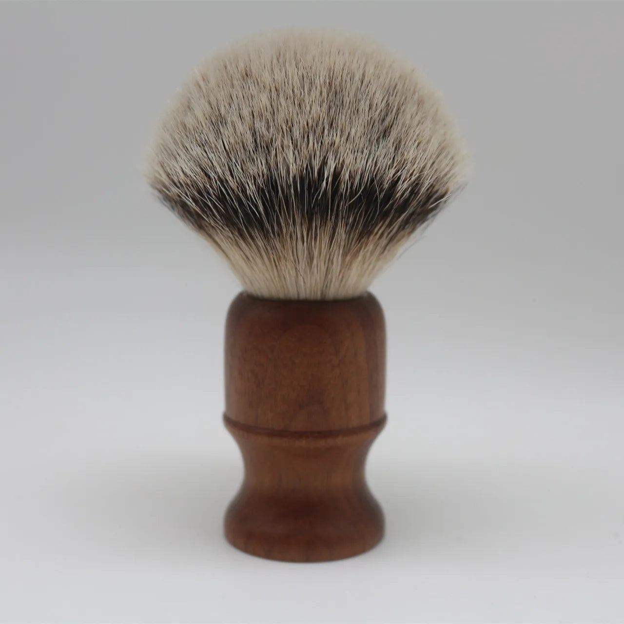Long Loft Dense Bristles Shaving Brush Well Lather Walnut Wooden Silver Tip Badger Men's Badger Shaving Brush