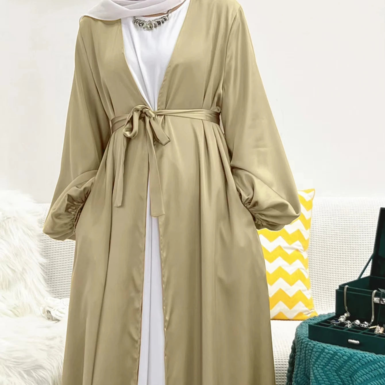 Wholesale Ramadan Eid Fashion Islamic Clothing Muslim Dress Puff Sleeve Open Cardigan Colorful Elegant Kimono Silky Satin Abaya