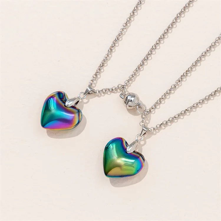 DAIHE Wholesale Natural Crystal Stone Love Heart Pendant Necklace Magnetic Heart Necklace for Friendship Card Necklace