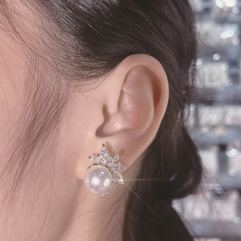 Korean Version of the Korean Fashion Personality Trend Earrings Everything With Pearl Sunflower Earrings