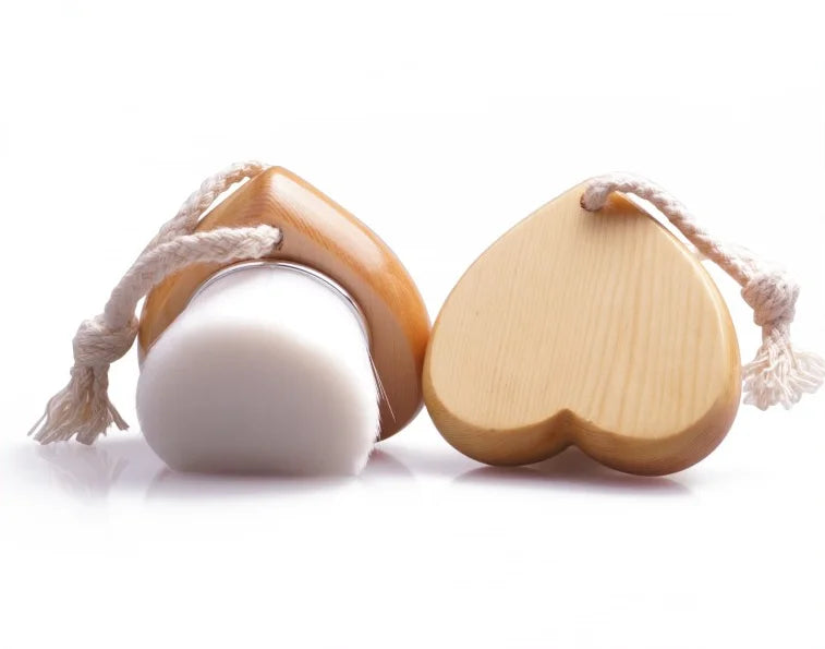 Heart Shape Wooden Handle Facial Brush with Super Soft Synthetic Hair for Face Care Ultra-soft Bristles Massage & Cleaning