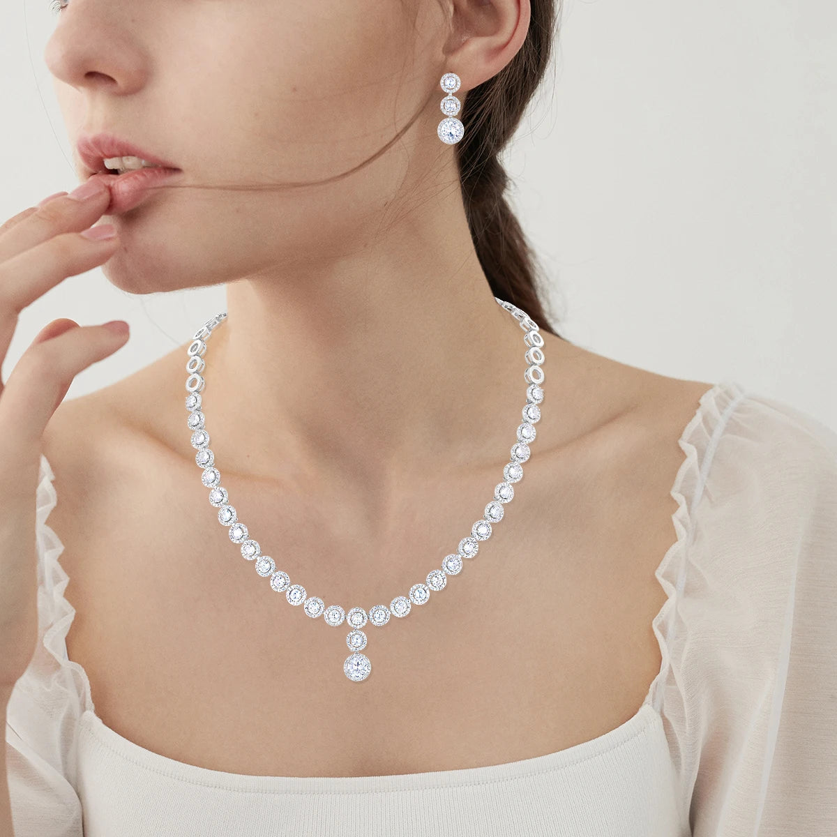 New Arrival Wedding Jewelry Set Round Cubic Zirconia Necklace and Earrings Brilliant for Brides and Parties Engagement