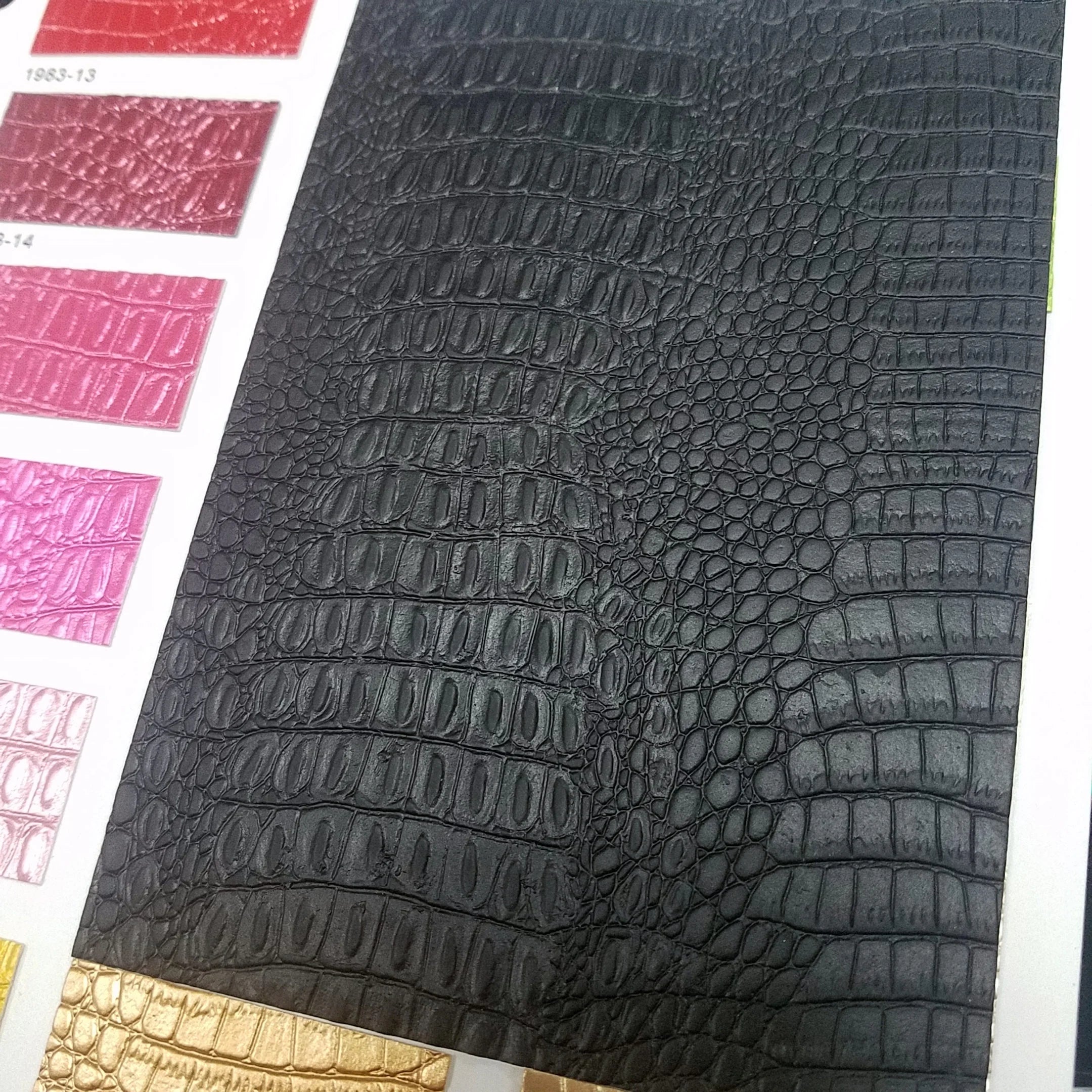 Embossed Crocodile Pattern Faux PU Leather for Wine Box Packaging Furniture Sofa & Decorative Use-Water Resistant