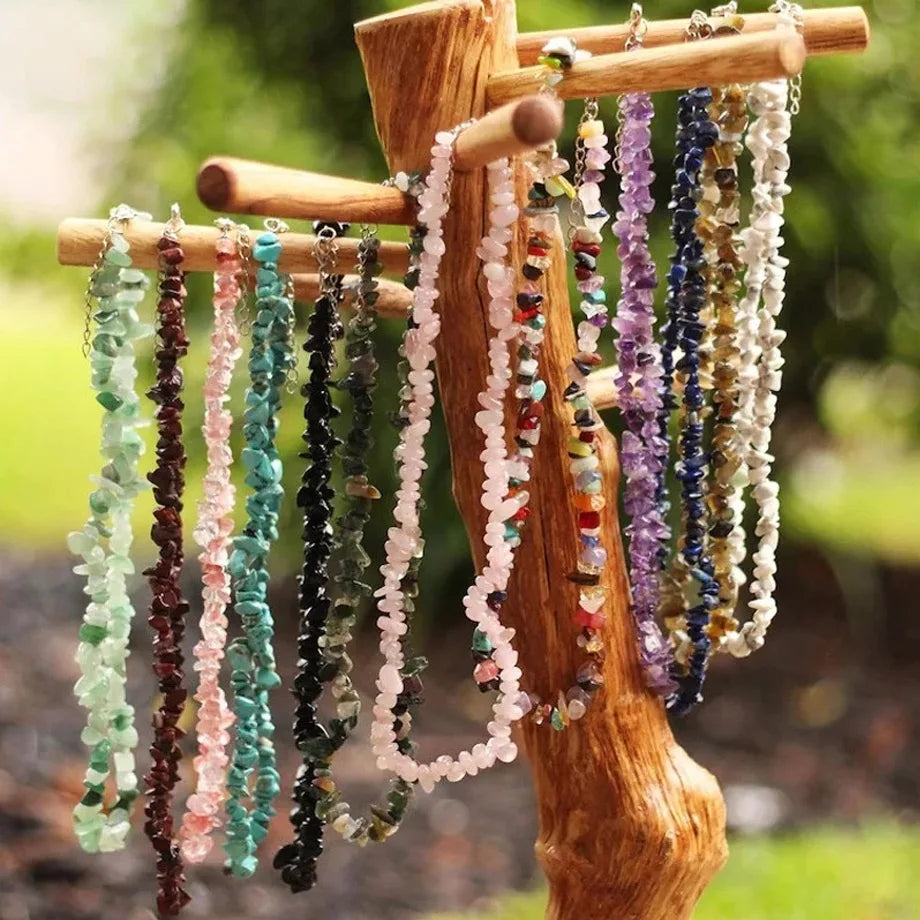 CSJA Fashion Bohemian Natural Healing Stone Chip Beads  Gravel Crystal Choker Necklace for Girls Women