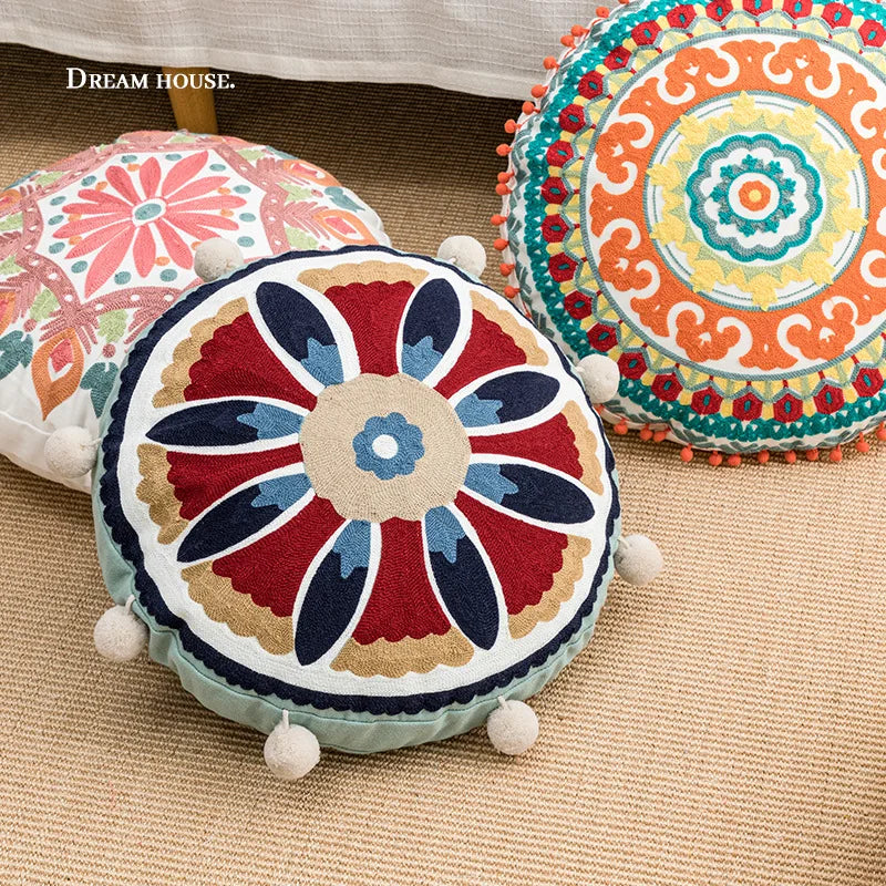 New Bohemian Ethnic Style Personalized Lace Tassel Pillow Embroidered Round Pillow Cushion Cover Pillow Wholesale