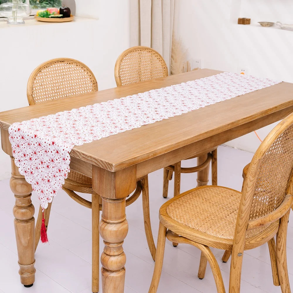 Christmas Decorations Snowflake Christmas Table Runner Seasonal Winter Decor for Indoor Xmas Party Table Decorations