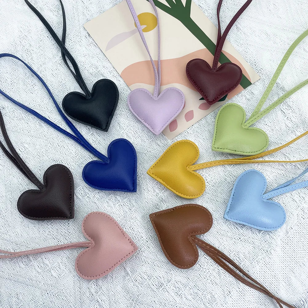 Handmade PU Leather Heart Keychain Women's Girls' Keyring Pendant Accessory Elegant Jewelry for Couple Gifts