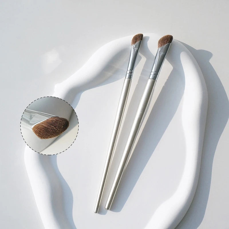 Makeup Tool Sickle Nose Shadow Eyeshadow Brush Eye Brow Single Makeup Brush for Nose