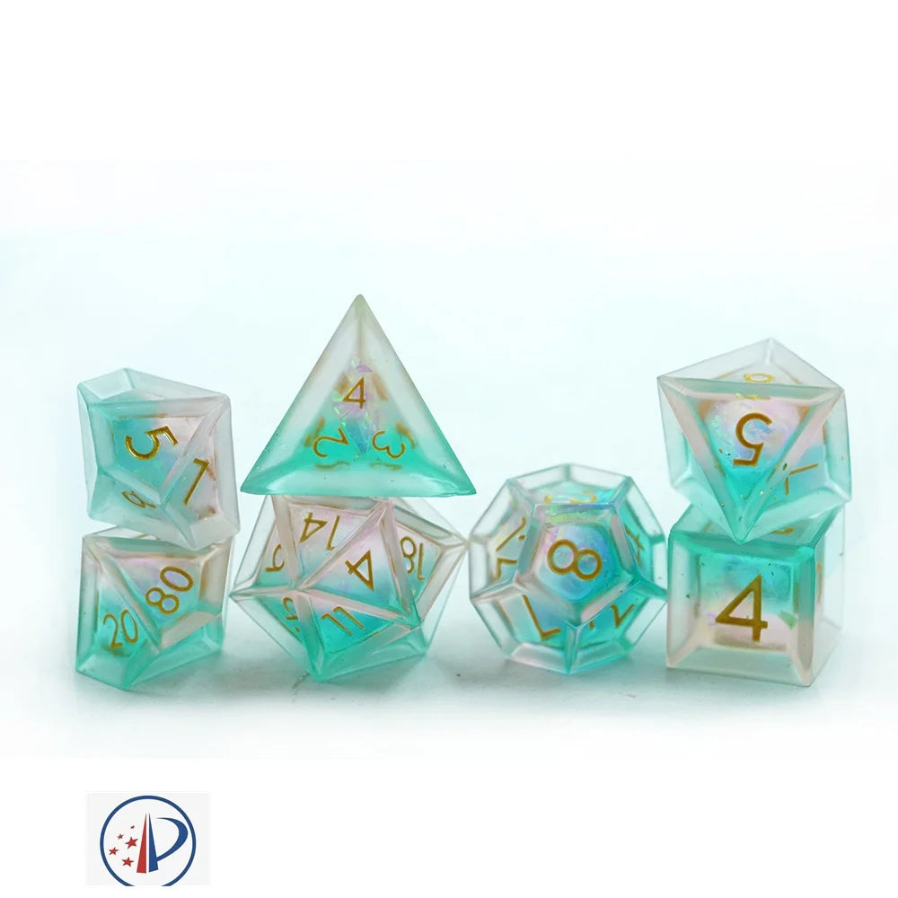 Yushun New Design Proprietary Technology Handmade Polyhedral 7pcs Green Resin Dice Set with Gold Number Factory Price