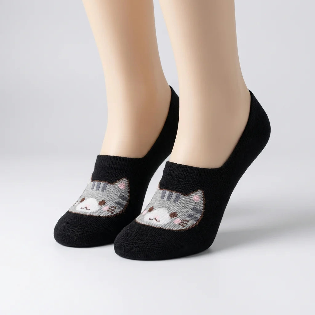 Custom Women's Knitted No-Show Non Slip Socks with Animal Design