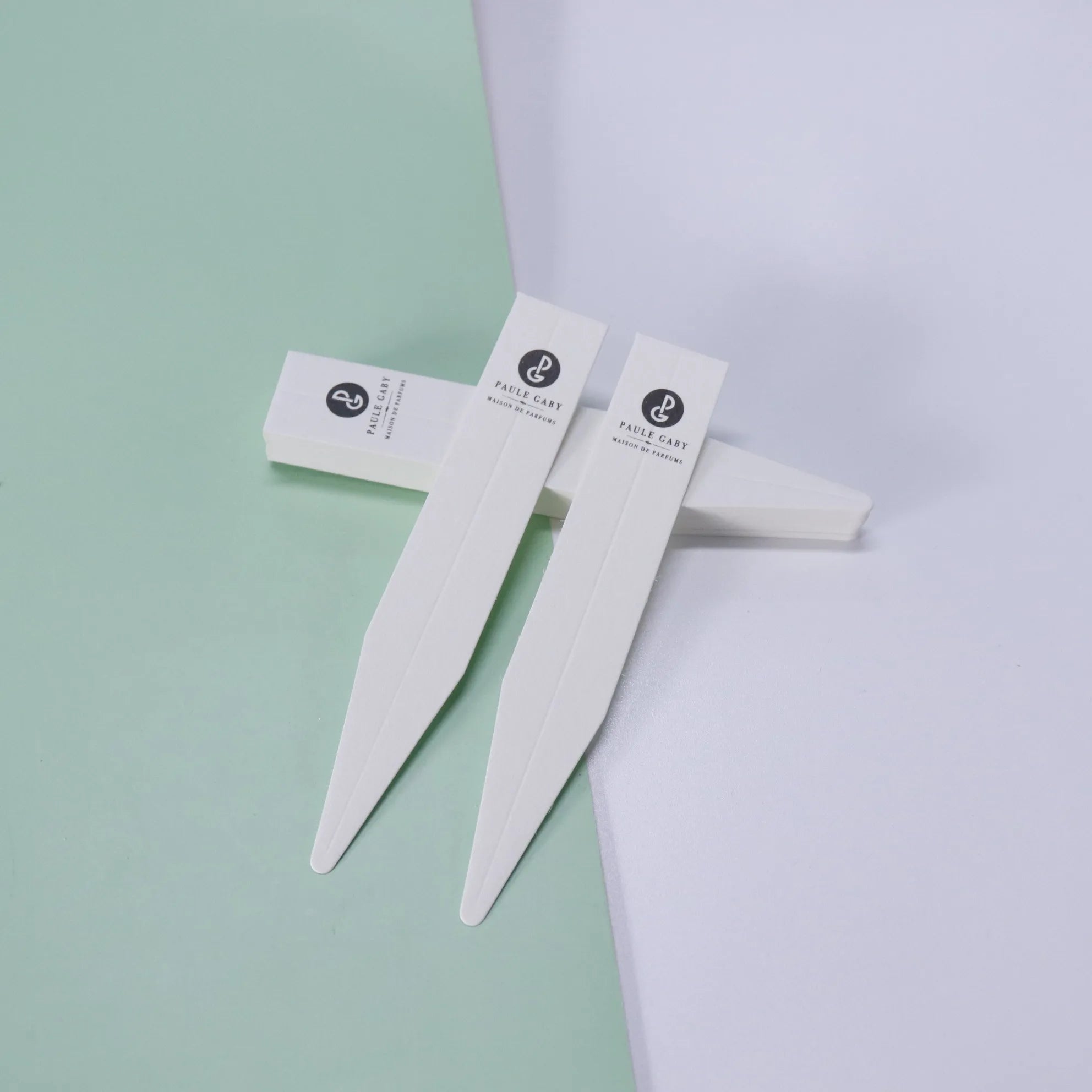Custom Shape Design Perfume Absorbed Tester Cardboard & Paper Fragrance Blotter Strips Testing Paper for Perfume