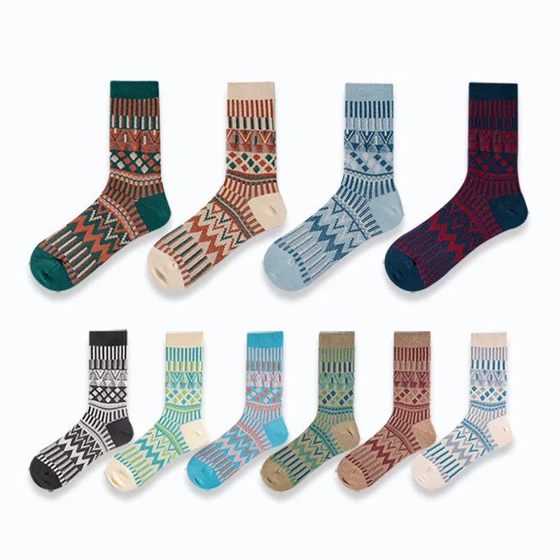 Wholesale Top Quality Women Fashion Ethnic Retro Style Knitted Socks Combed Cotton Breathable comfort Casual Hiking Unisex Socks