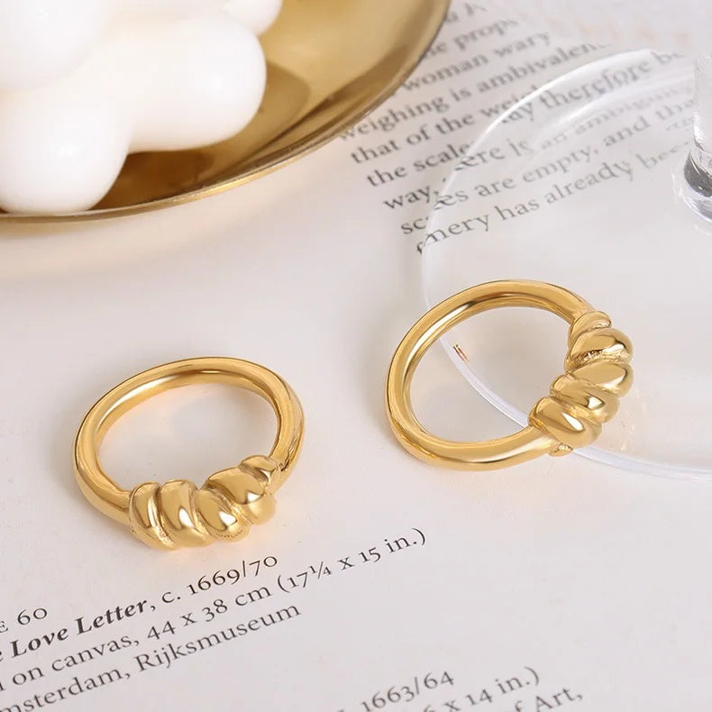 Ins European-style Exaggerated Geometric Twist Element Titanium Steel Plated 18k Gold Finger Ring for Women