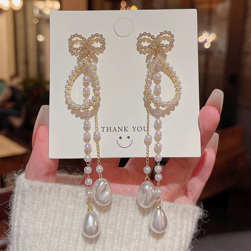 Trendy Exquisite Crystal Butterfly Imitation Pearl Tassel Earrings Suitable for Ladies Elegant Wedding Banquet Jewelry