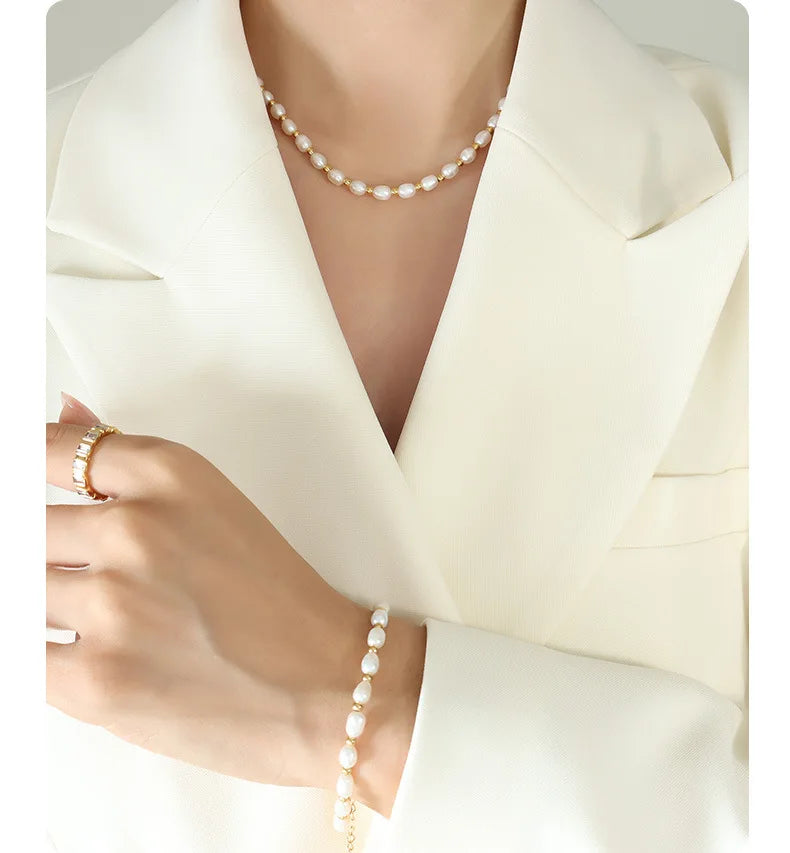 2022 Fashion New Stainless Steel 18K Gold Light Luxury Baroque Freshwater Pearl Natural Millet Beads Choker Necklace Bracelet