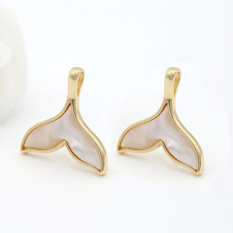 Hot Selling Exquisite 14K Gold Plated Fish Fish Tail Shape Charm for Jewelry Making