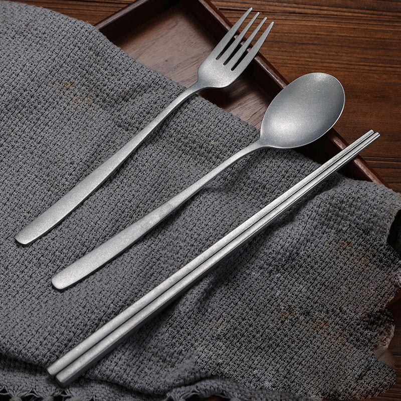 Custom Retro Rustic Cutlery Tableware Korean 18/8 Stainless Steel Cutlery Set Spoon Fork Chopsticks Flatware for Restaurant