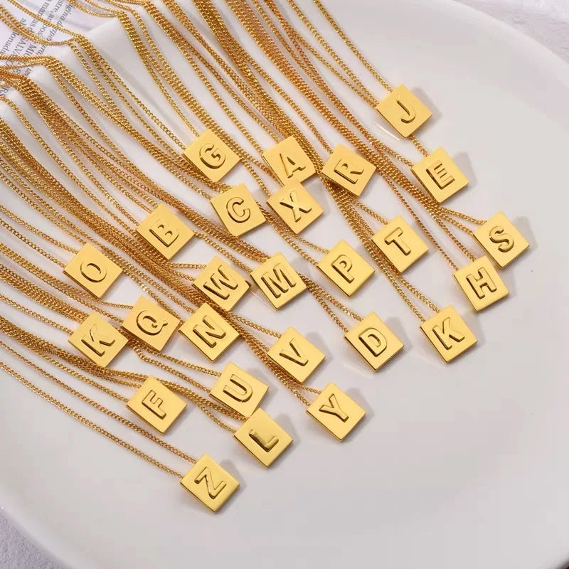 DAIHE Ins Simple 18k Gold Plated 26 Letters 3d Square Card Pendant Stainless Steel Necklace