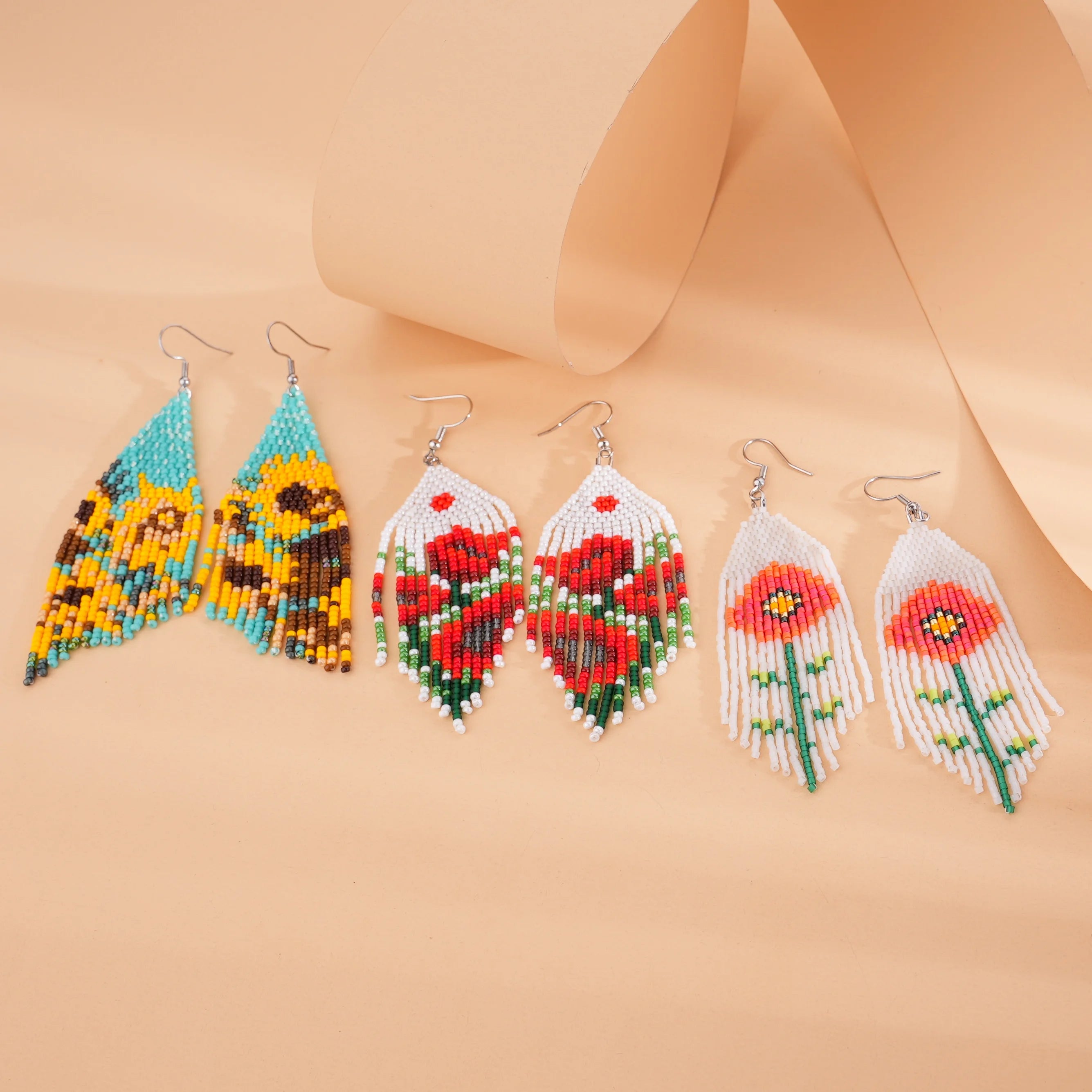 Lancui Handcrafted Bohemian Fringe Tiny Sunflower Red Blue Purple Flowers Seed Bead Earrings for Girls