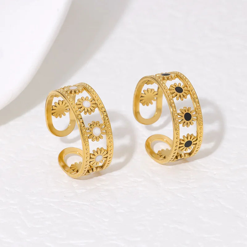 Trendy Daisy Flower Jewelry 18K Gold Plated Geometric Black and White Enamel Finger Rings for Women