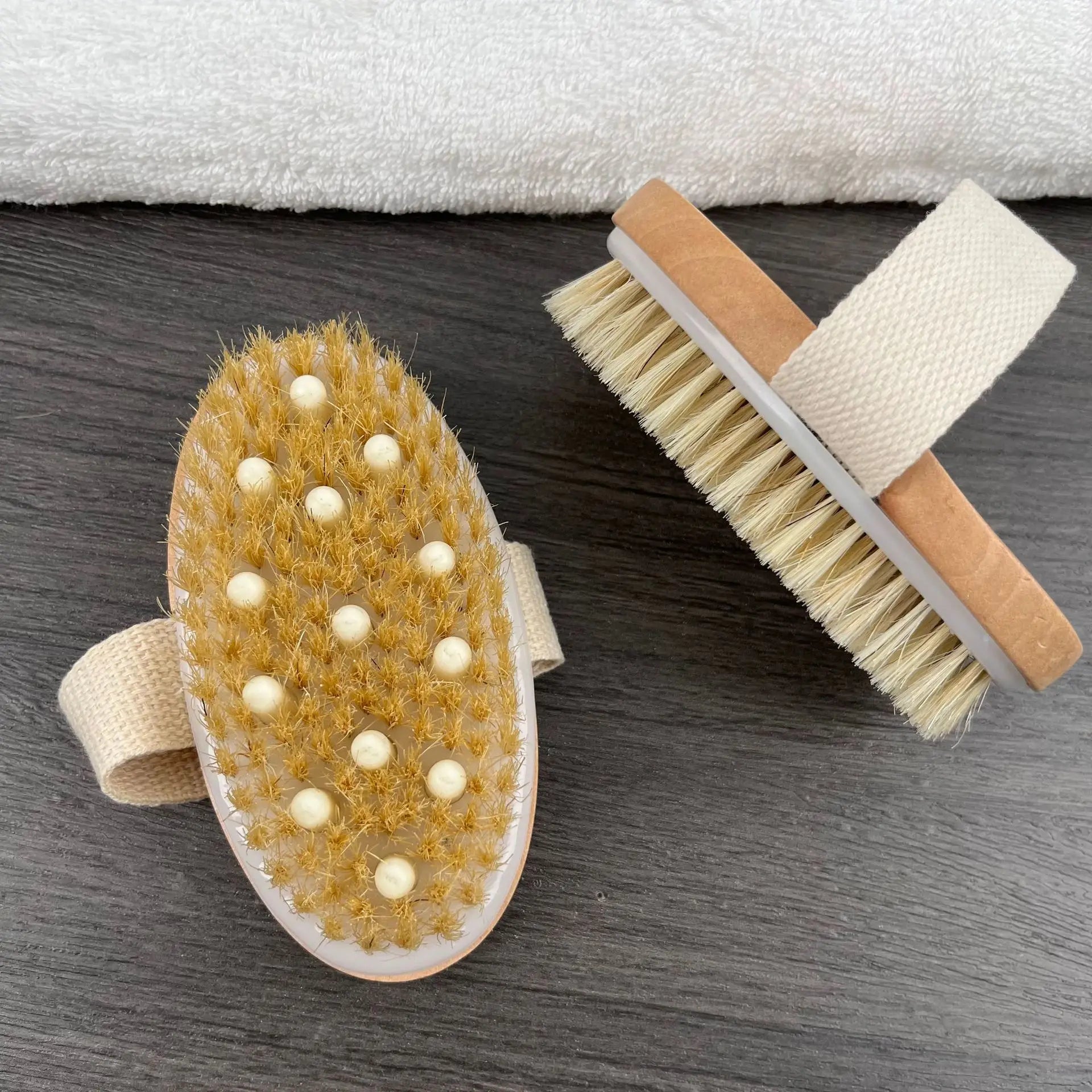 Lotus Wood Bath Set with Long-Handled Brush Bamboo Detachable Oval Brush Beech Wood Bullet Massager For Body Application